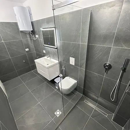 아파트 1 Bedroom 1138 *